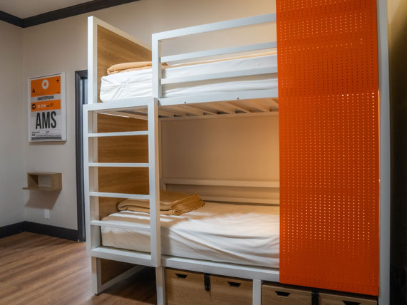 SURROUND YOURSELF IN COMFORT AT THE AMSTERDAM HOSTEL